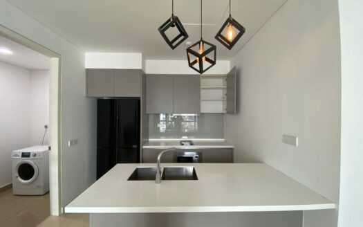 Embassy Road Condominium(horizontal)
